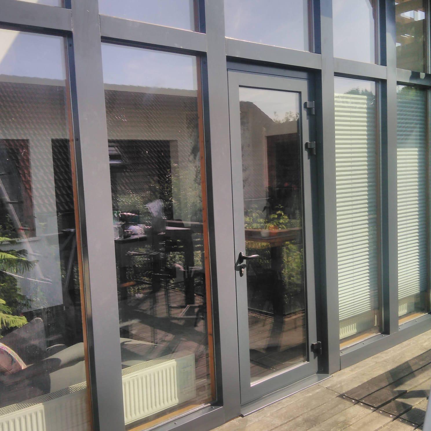 Projekt 57 – Eingangstüren